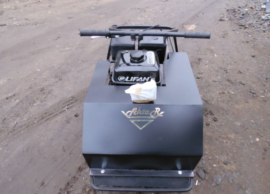 Мотобуксировщик AhtaR Зима 15 л/с с вариатором в Дзержинске