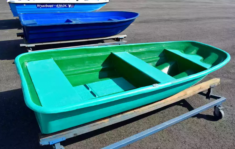 Стеклопластиковая лодка Старт (тримаран) в Дзержинске