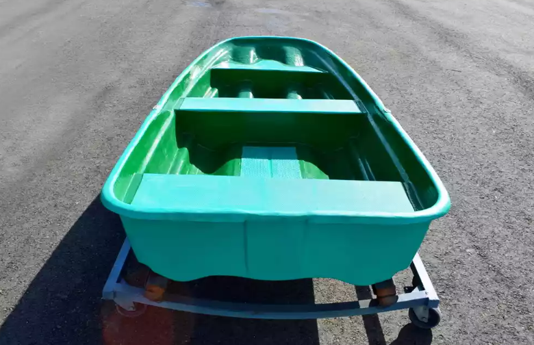 Стеклопластиковая лодка Старт (тримаран) в Дзержинске