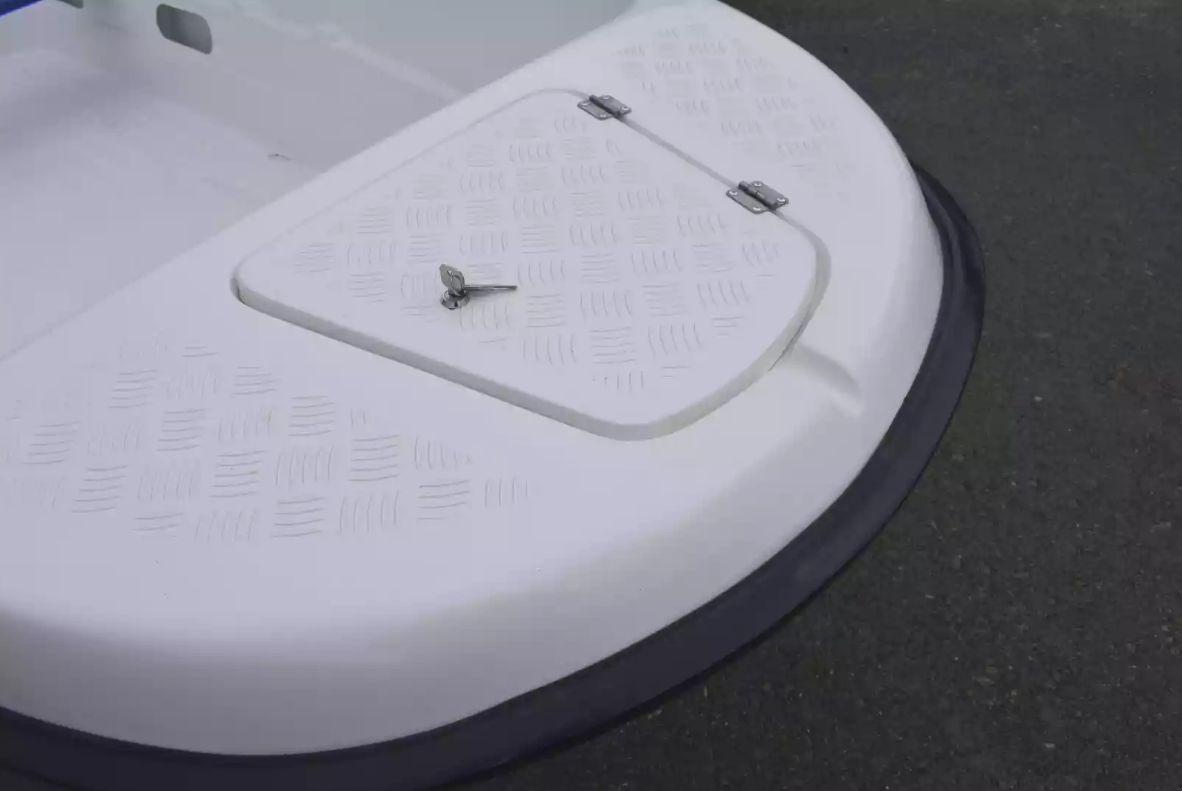 Стеклопластиковая лодка Пингвин New (тримаран) в Дзержинске