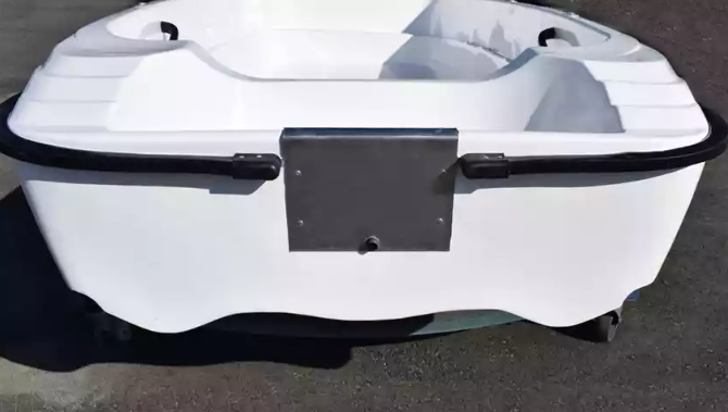 Стеклопластиковая лодка Пингвин (тримаран) в Дзержинске