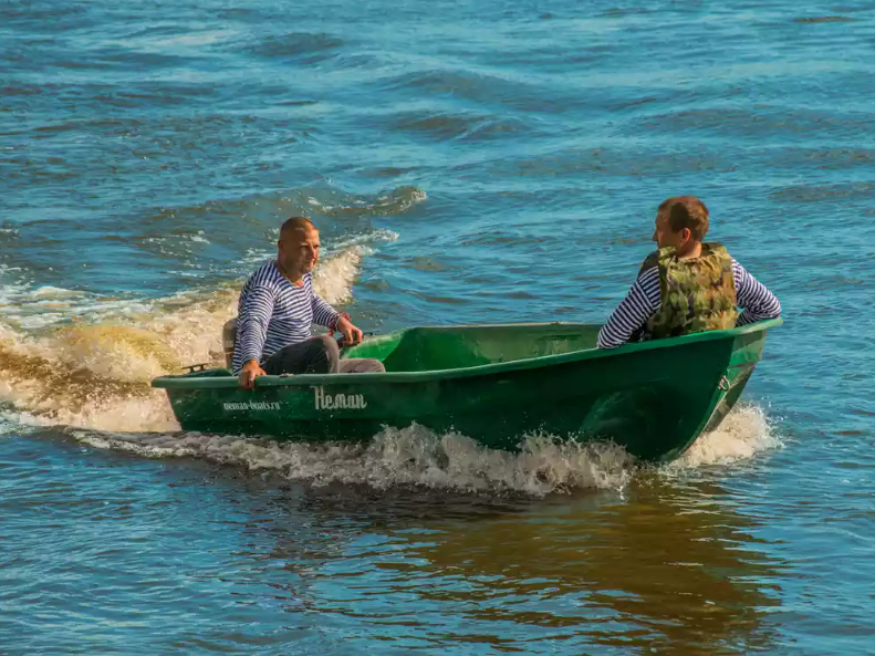 Стеклопластиковая лодка Neman-340 (тримаран) в Дзержинске