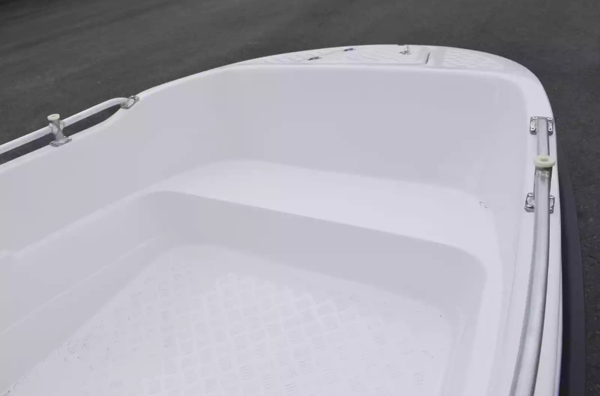 Стеклопластиковая лодка Пингвин New (тримаран) в Дзержинске