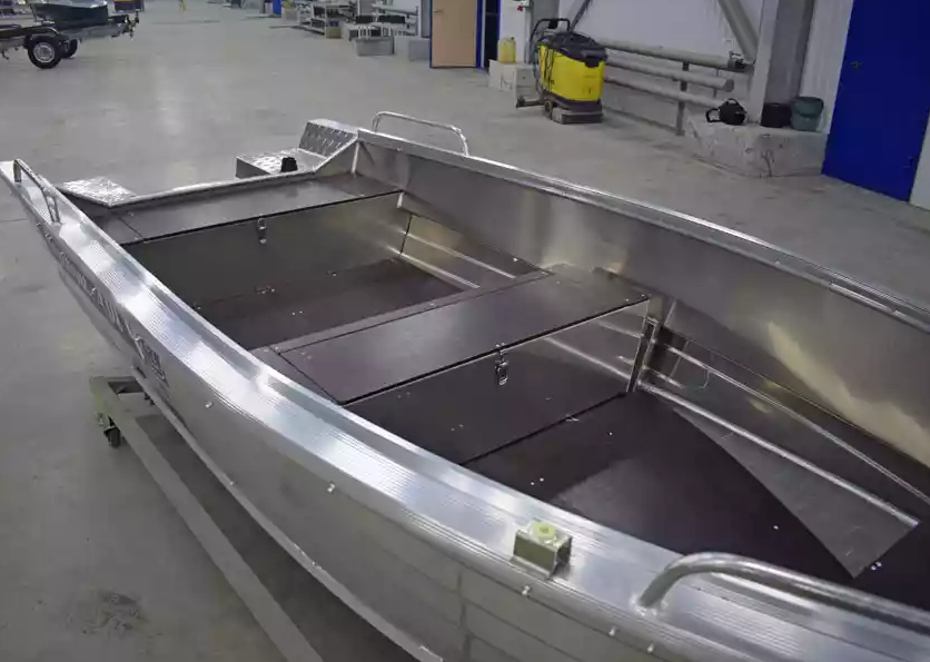 Алюминиевая лодка  Wyatboat-430 Р в Дзержинске