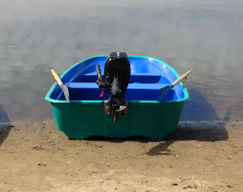 Стеклопластиковая лодка Старт (тримаран) в Дзержинске