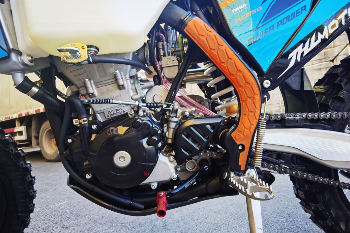 Мотоцикл JHLMOTO JHL Z7 NC250S (177MM-A) в Дзержинске