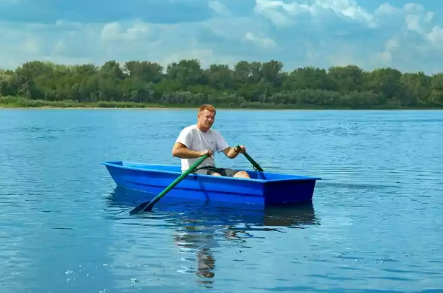 Стеклопластиковая лодка Малютка в Дзержинске