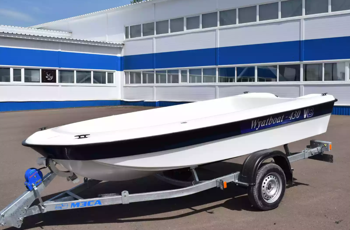 Стеклопластиковая лодка Wyatboat 430 тримаран в Дзержинске