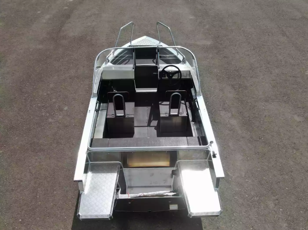 Алюминиевая лодка  Неман-400 DCM NEW в Дзержинске