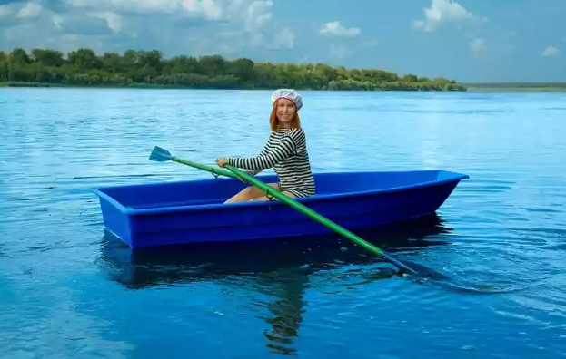 Стеклопластиковая лодка Малютка в Дзержинске