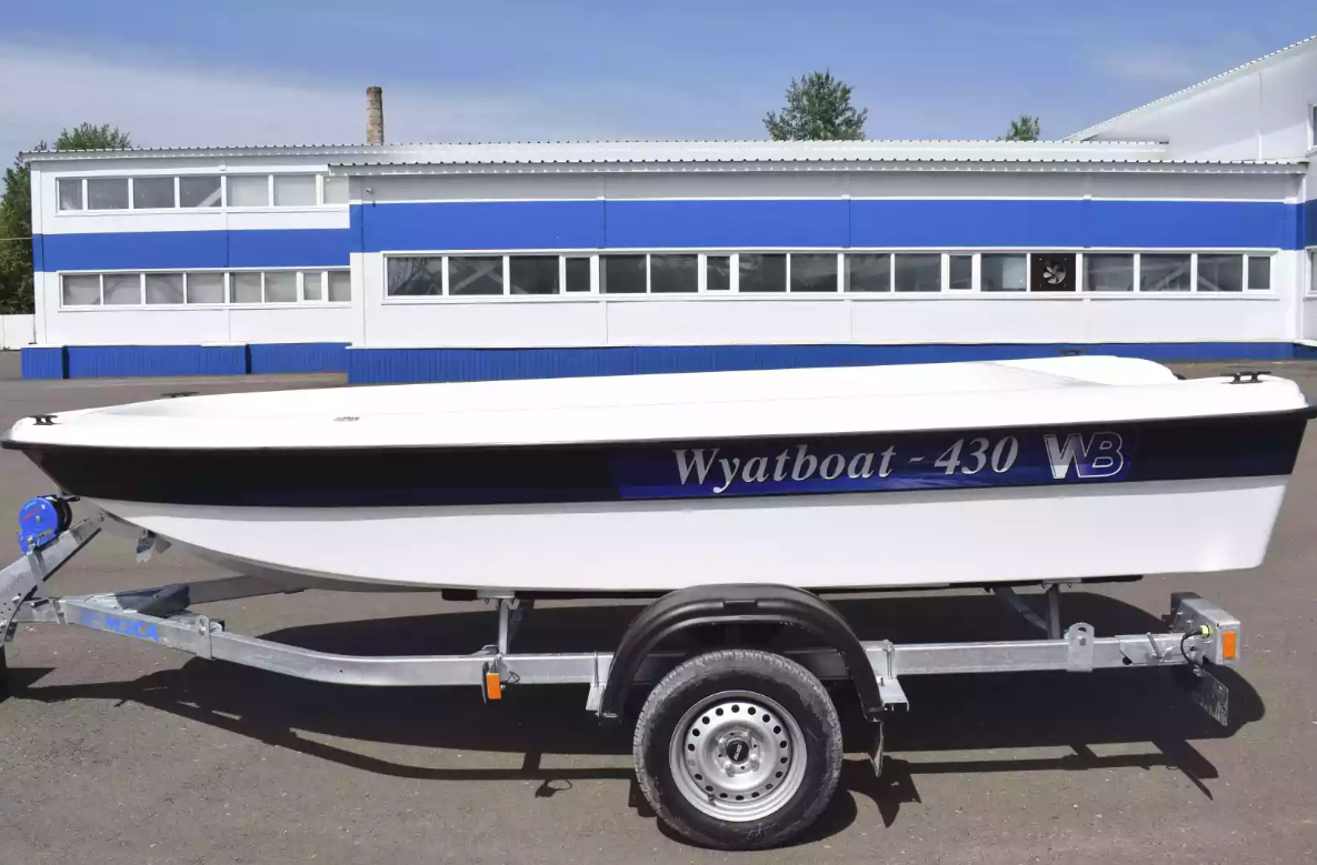 Стеклопластиковая лодка Wyatboat 430 тримаран в Дзержинске