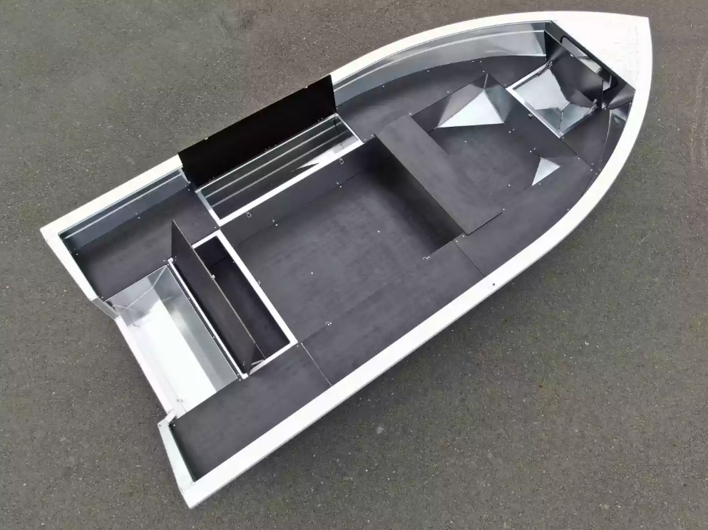 Алюминиевая лодка  Неман-420 в Дзержинске