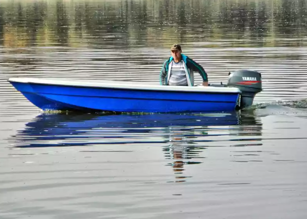 Стеклопластиковая лодка Wyatboat 430 тримаран в Дзержинске