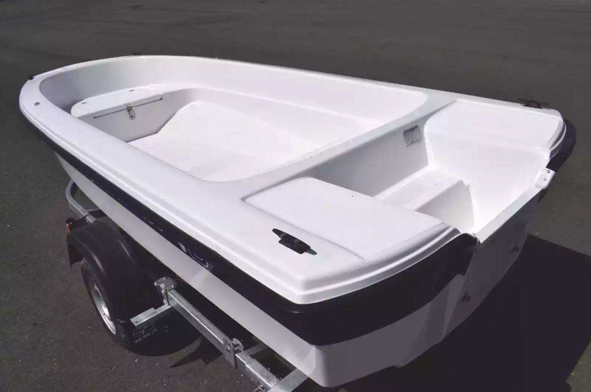 Стеклопластиковая лодка Wyatboat 430 тримаран в Дзержинске