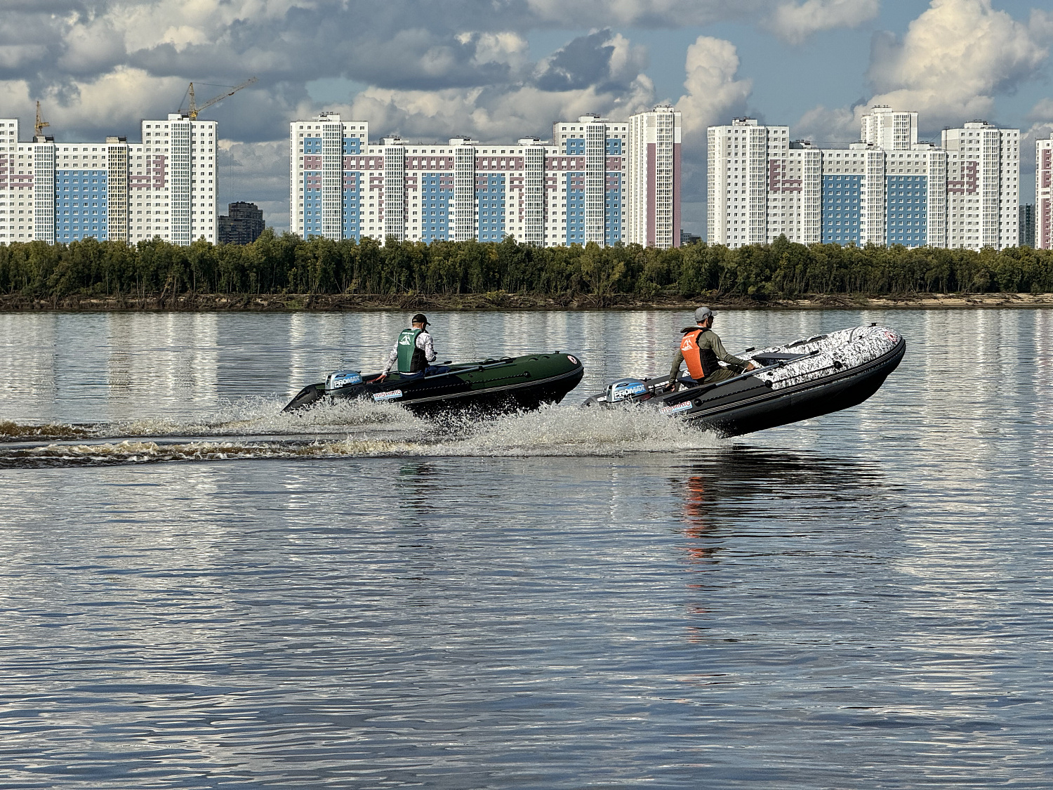 Лодка MISHIMO BIG FLOOR 440 в Дзержинске