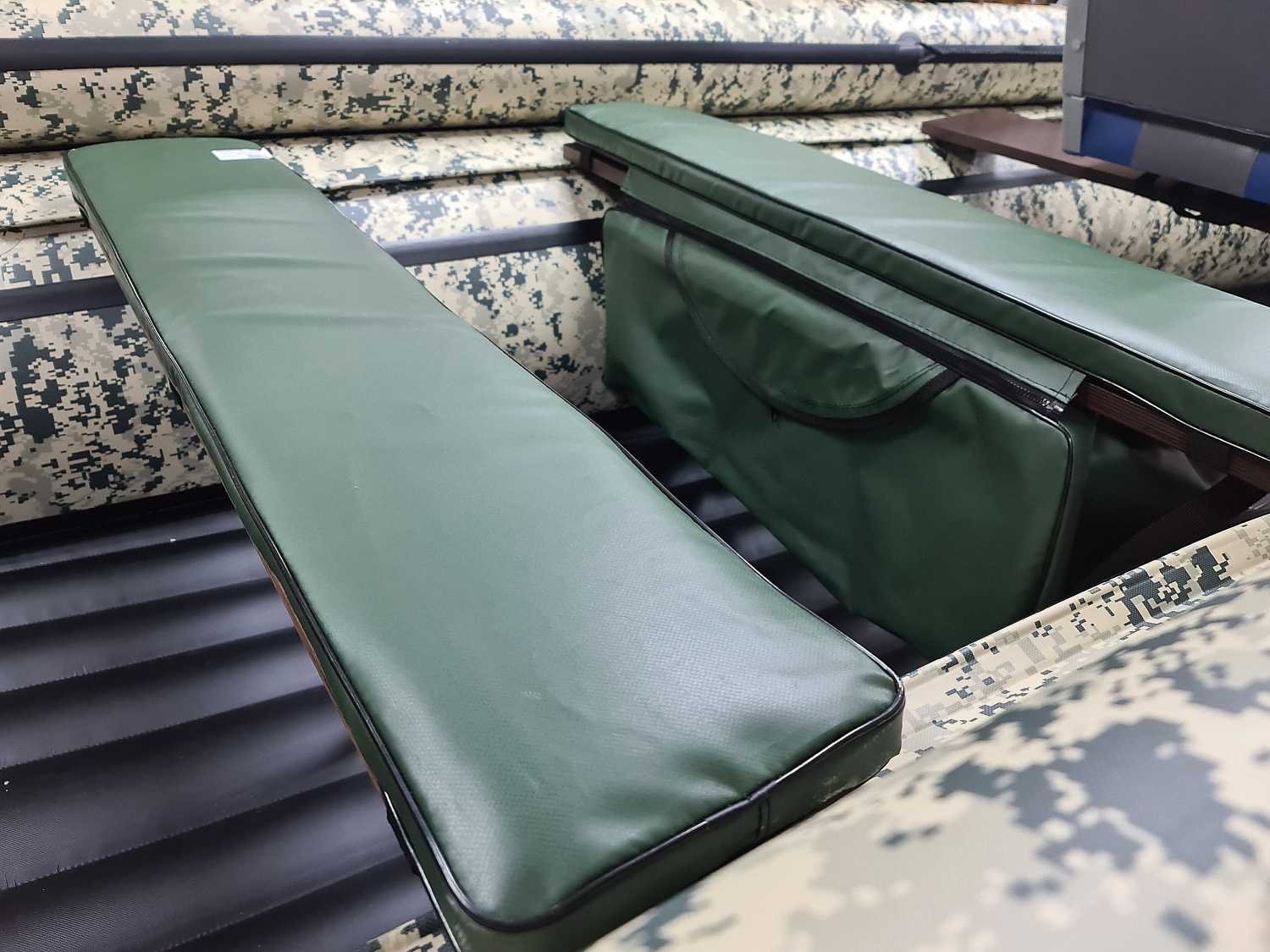 КОМПЛЕКТ МЯГКИХ НАКЛАДОК С СУМКОЙ ДЛЯ ЛОДОК 110Х20 ЗЕЛЕНЫЙ в Дзержинске